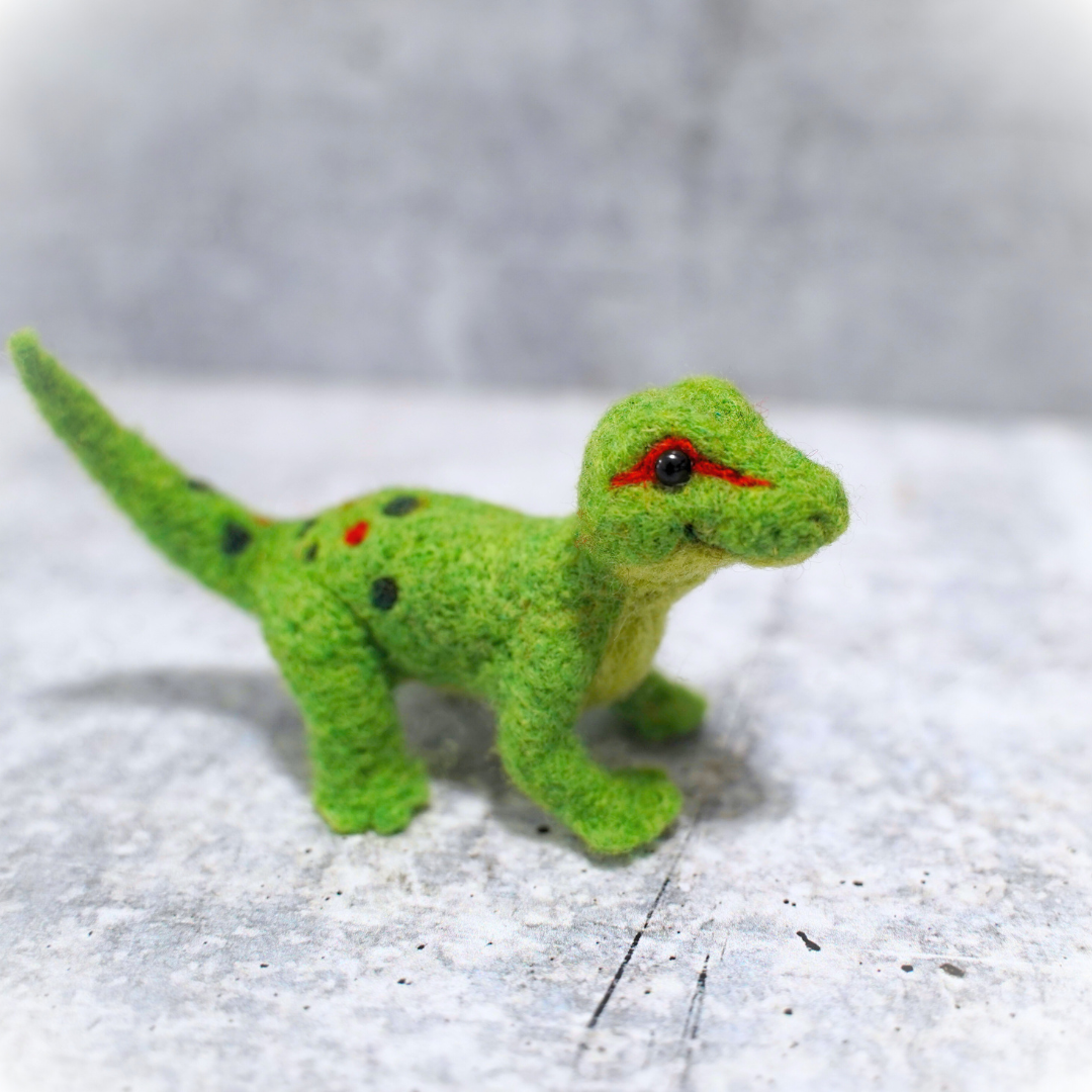 Gecko Needle Felting Kit - Image 6